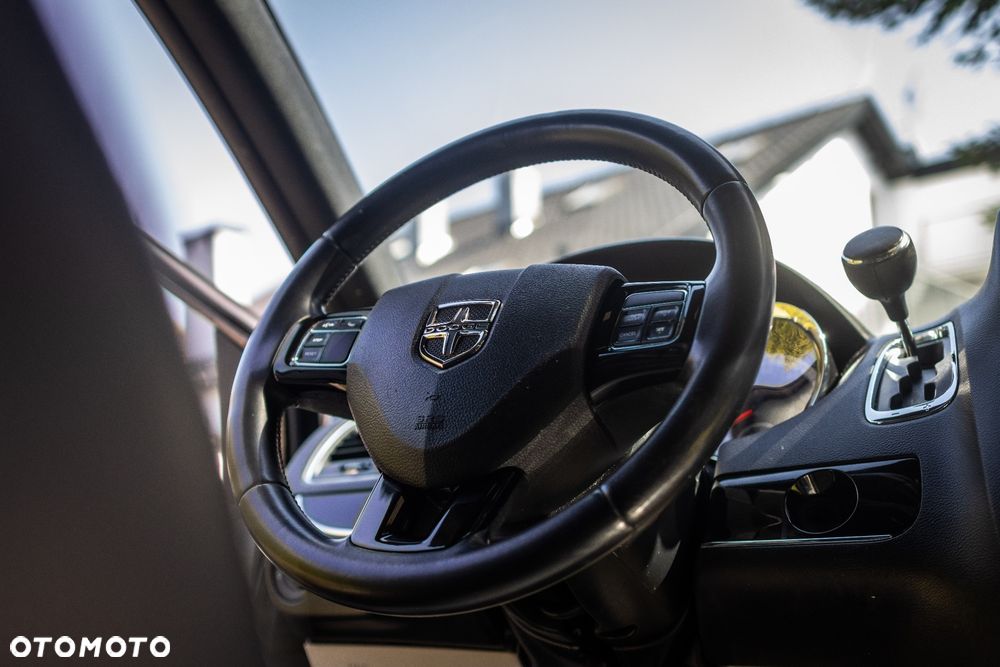 Dodge Grand Caravan 3.6 R/T - 17
