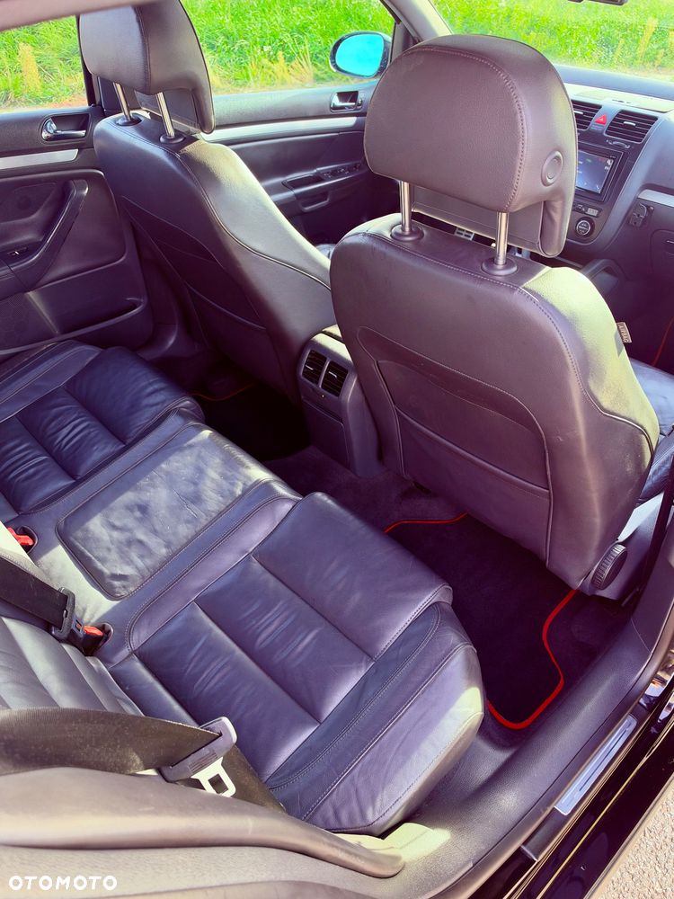 Volkswagen Golf - 18