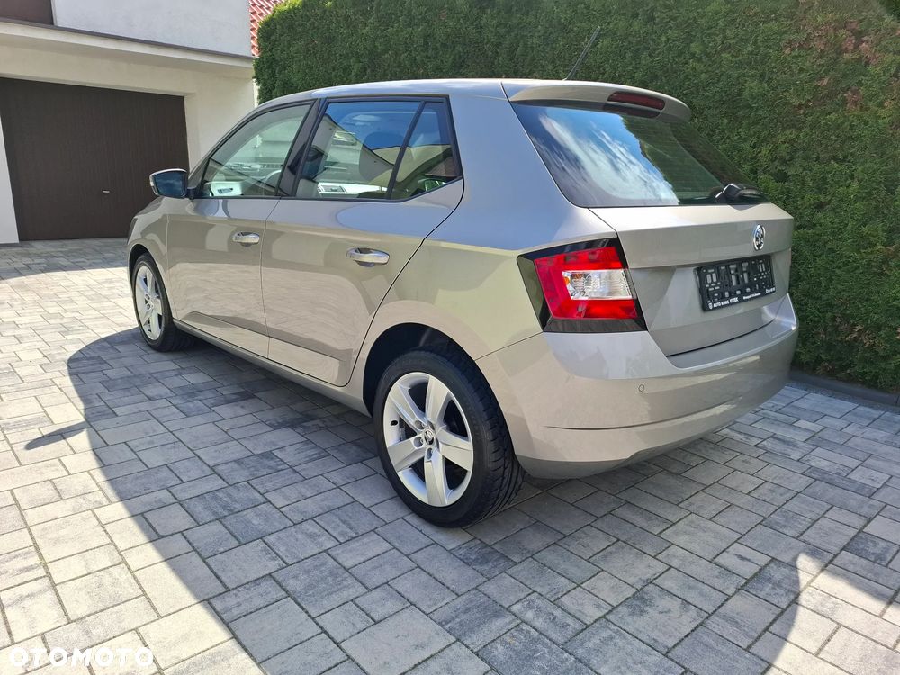 Skoda Fabia 1.0 MPI Edition - 11