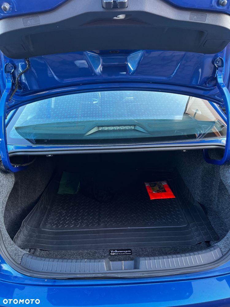 Volkswagen Jetta - 9