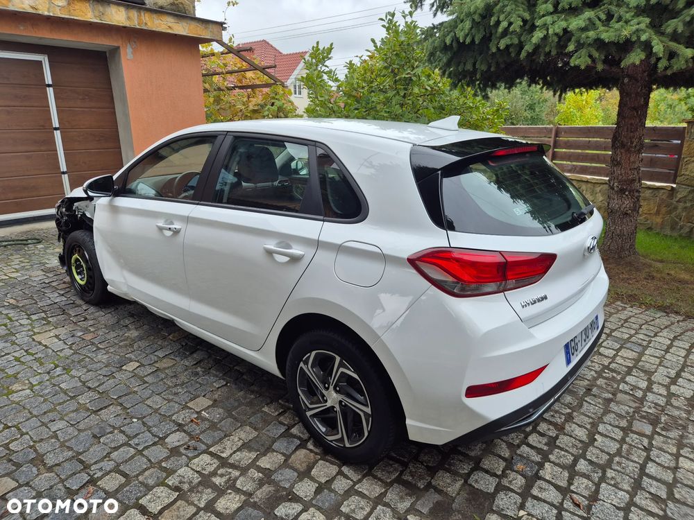 Hyundai i30 1.6 CRDI DCT Intro - 5