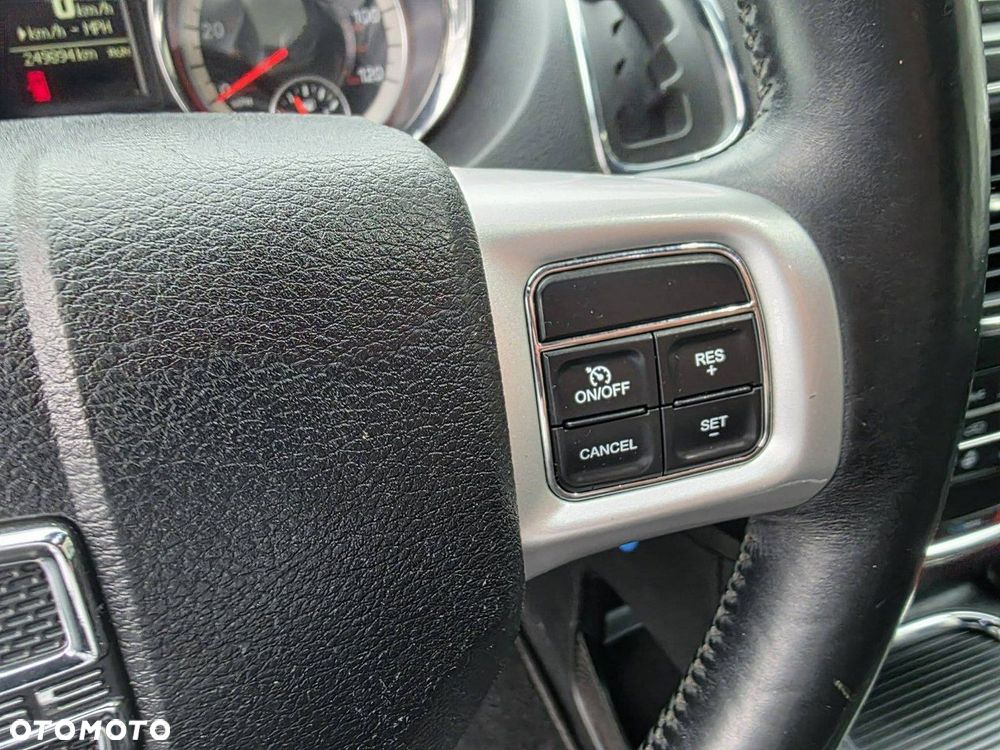 Dodge Grand Caravan - 13