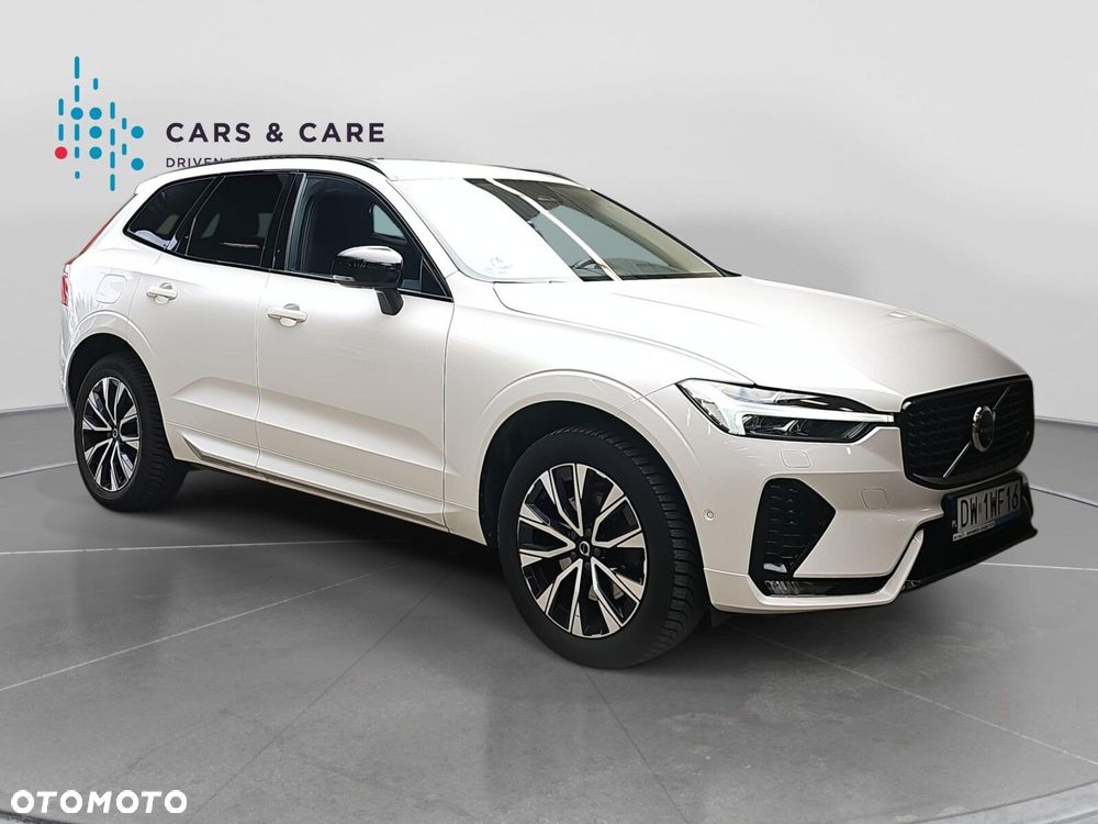 Volvo XC 60 B4 D Plus Dark - 19