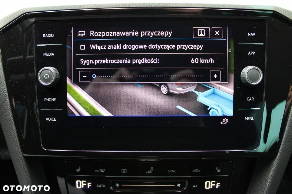 Volkswagen Passat - 24