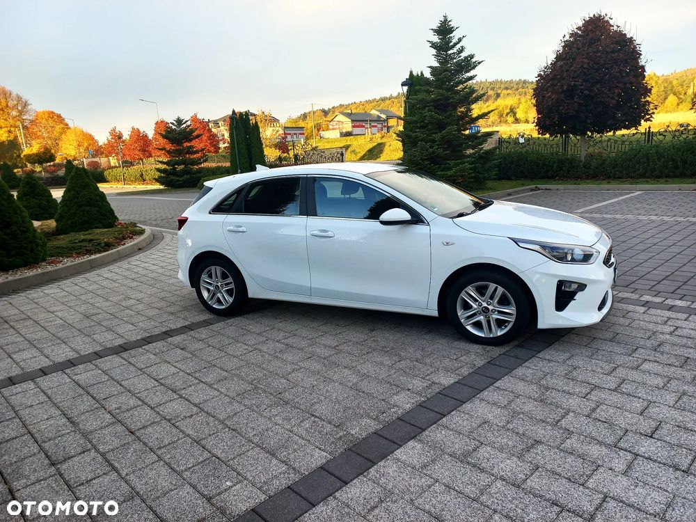 Kia Ceed - 9