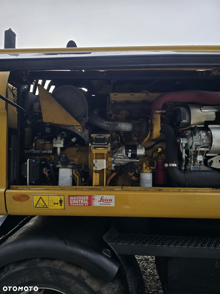 Caterpillar 313D - 8