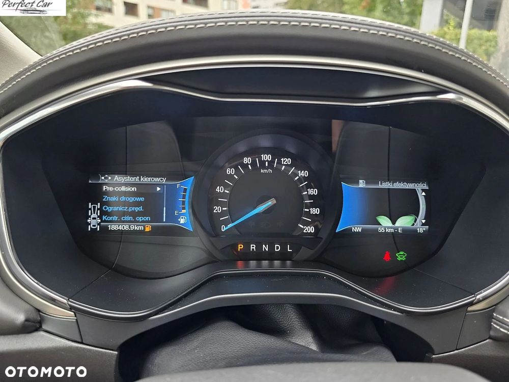 Ford Mondeo 2.0 Hybrid Vignale Plus - 21