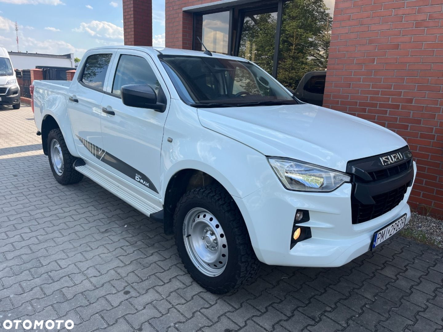 Isuzu D-Max Double Cab 4WD Autm L - 2