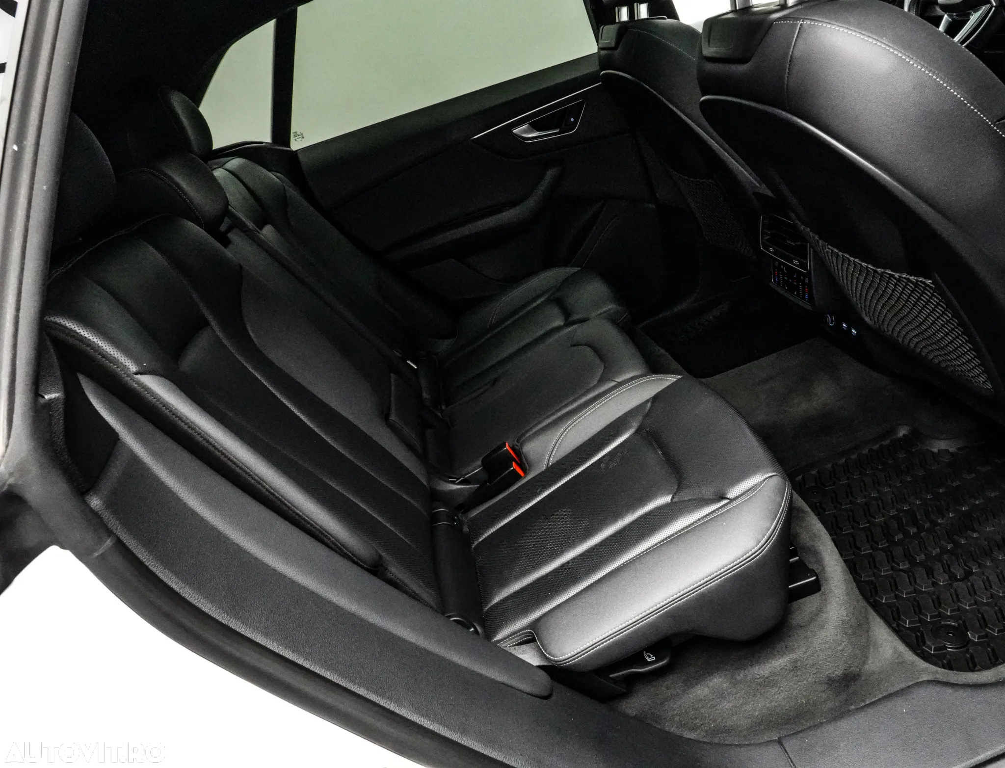 Audi Q8 3.0 55 TFSI quattro Tiptronic MHEV - 15