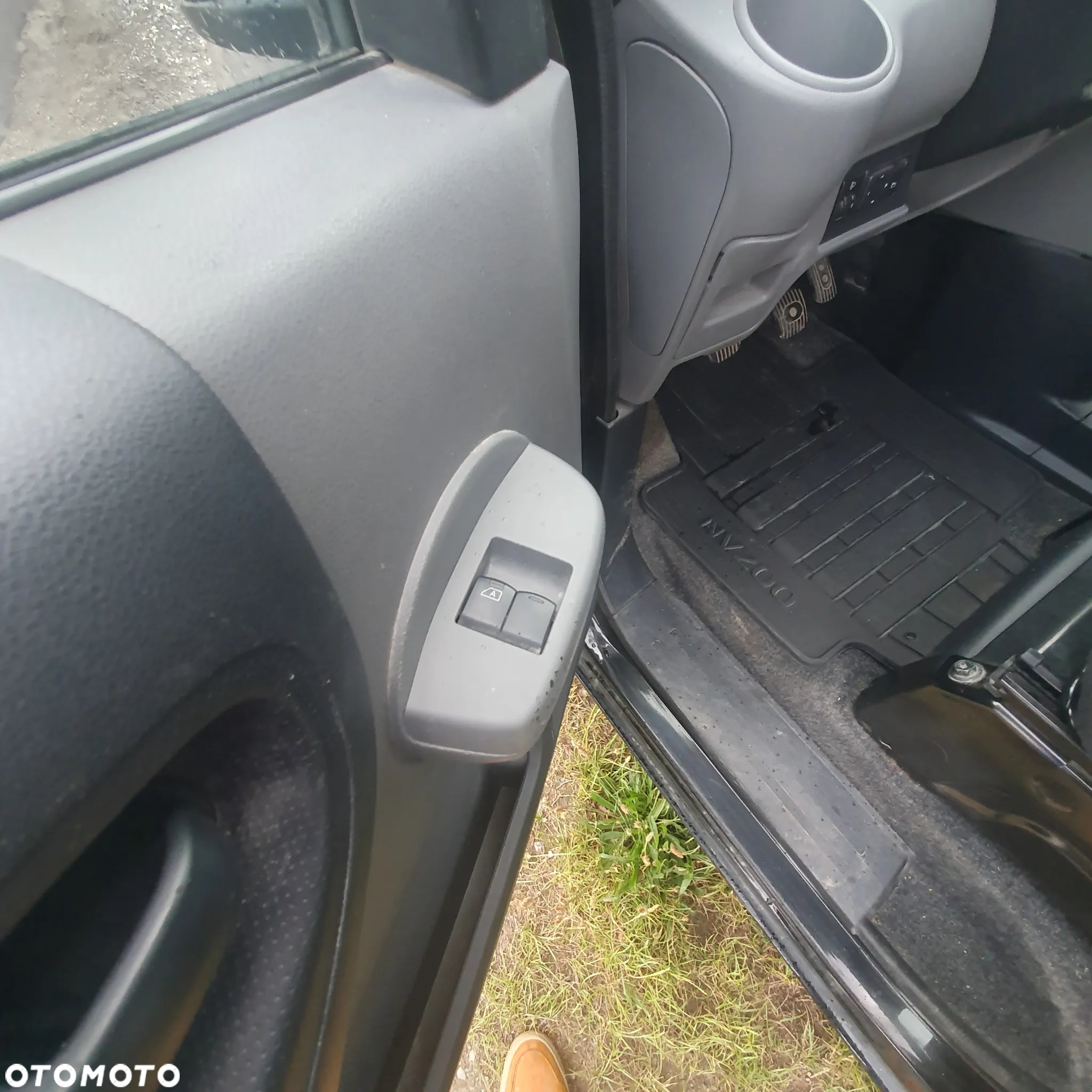 Nissan NV200 - 14
