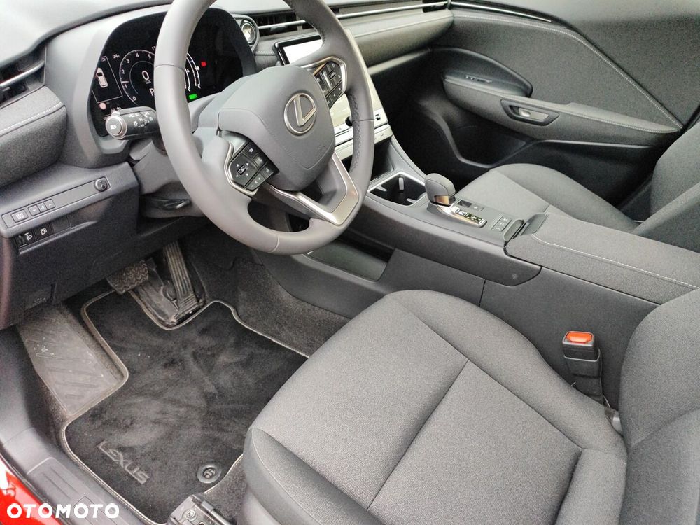 Lexus LBX 1.5 Hybrid - 14
