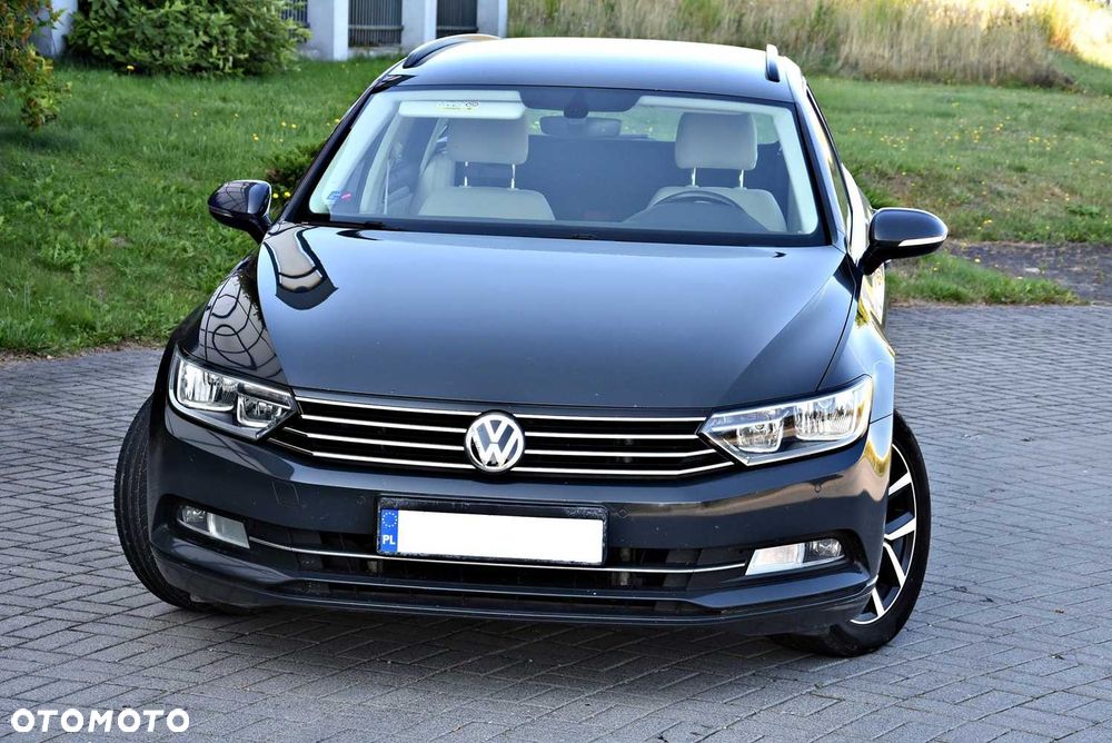 Volkswagen Passat - 2