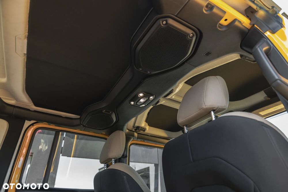 Jeep Wrangler - 29