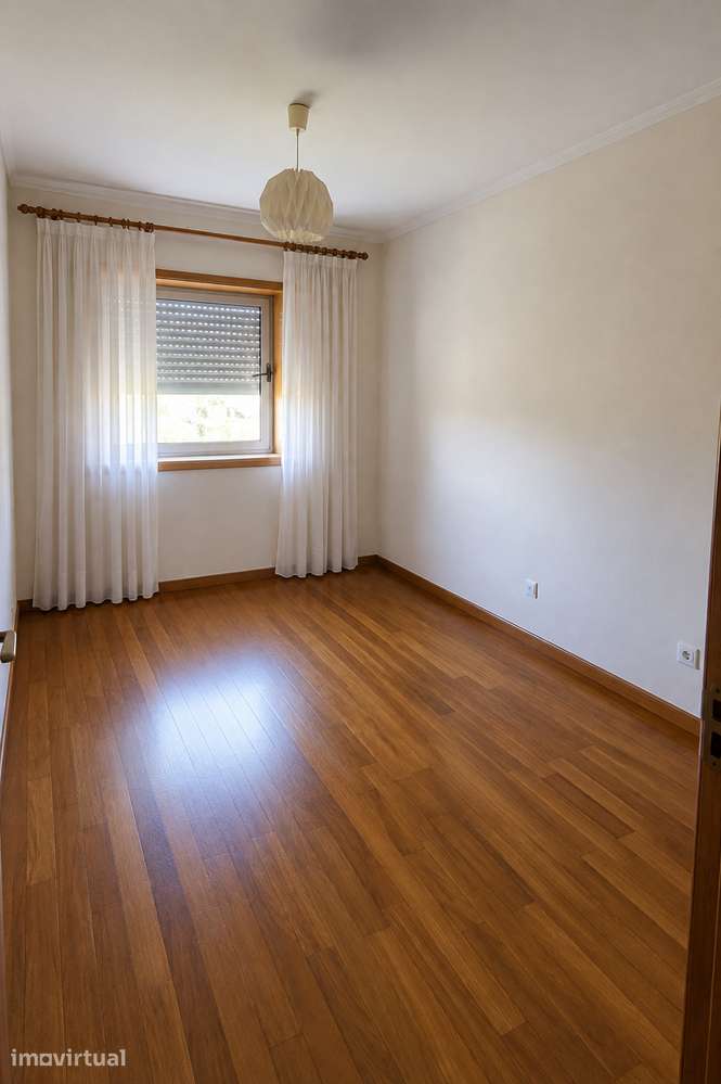 Apartamento T3 com 3 casas de banho e garagem - Grande imagem: 5/9