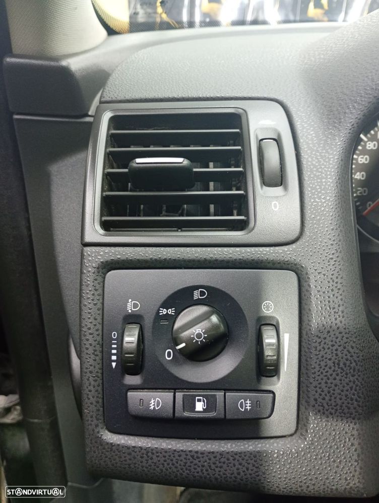 Volvo C30 1.6 D Drive Momentum — fotografia 12
