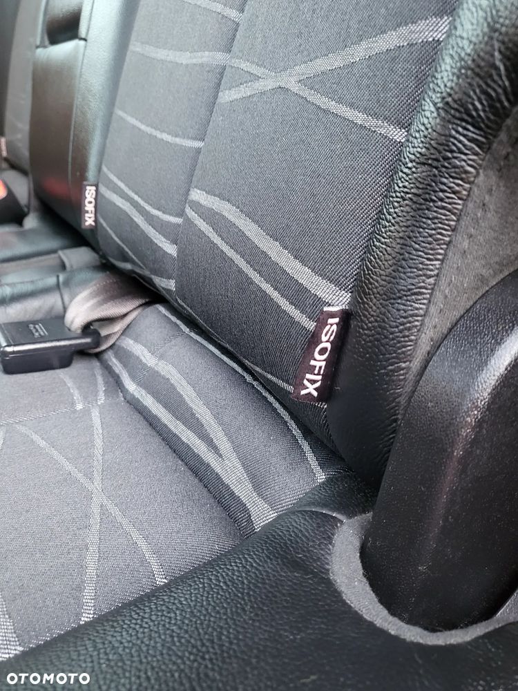 Kia Venga 1.6 CRDi L - 11