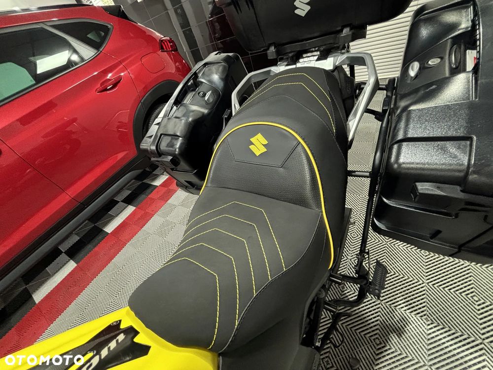 Suzuki V-STROM - 16