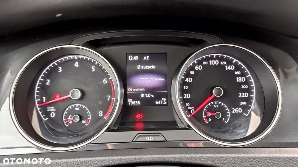 Volkswagen Golf - 13