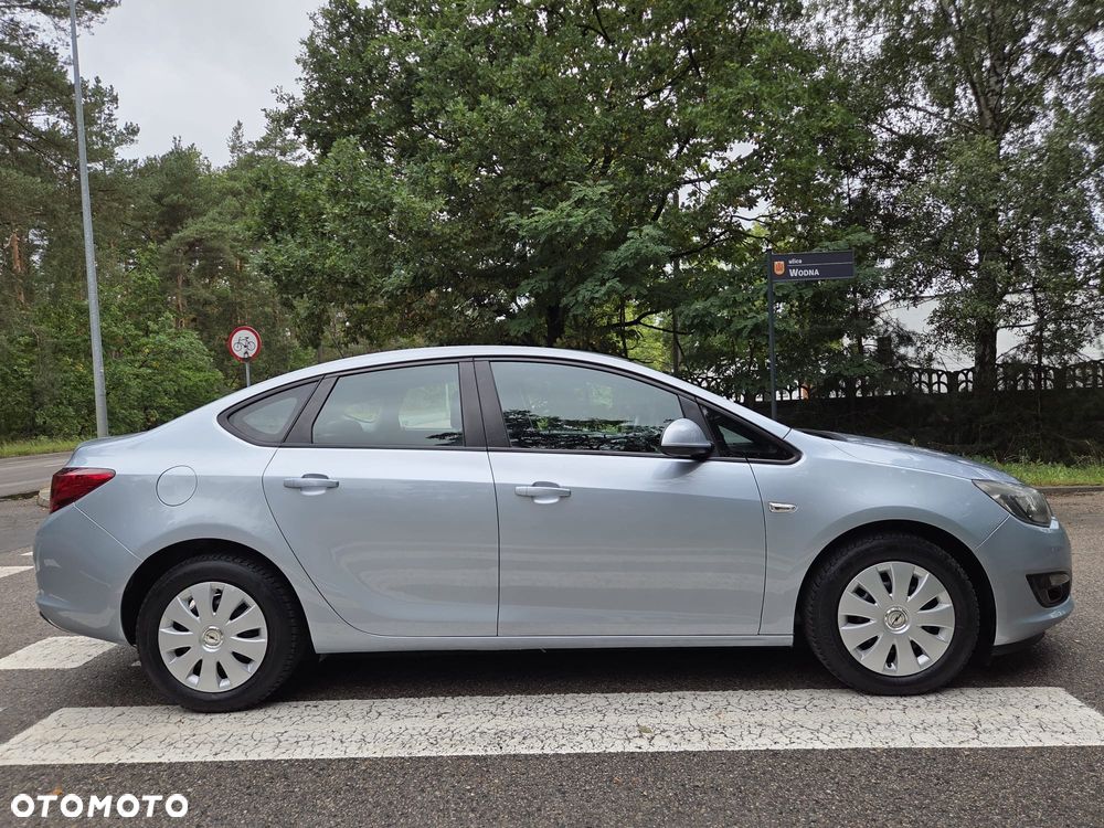 Opel Astra 2016 photo 4