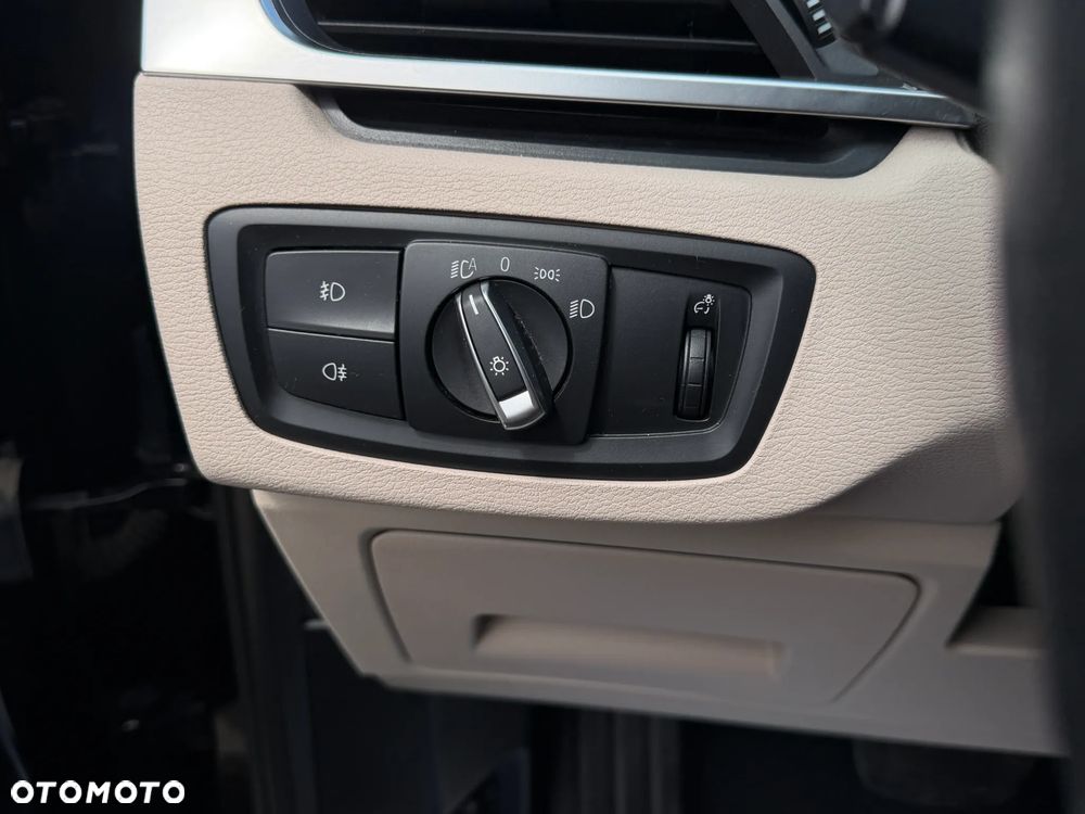 BMW X1 sDrive18i GPF xLine - 27