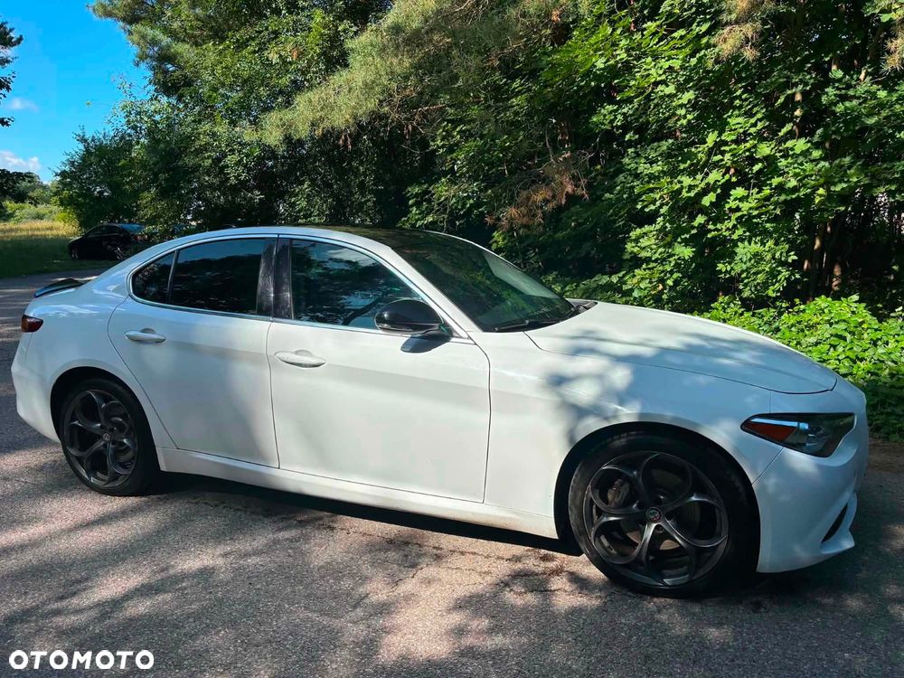 Alfa Romeo Giulia 2.0 Turbo TI Q4 - 7