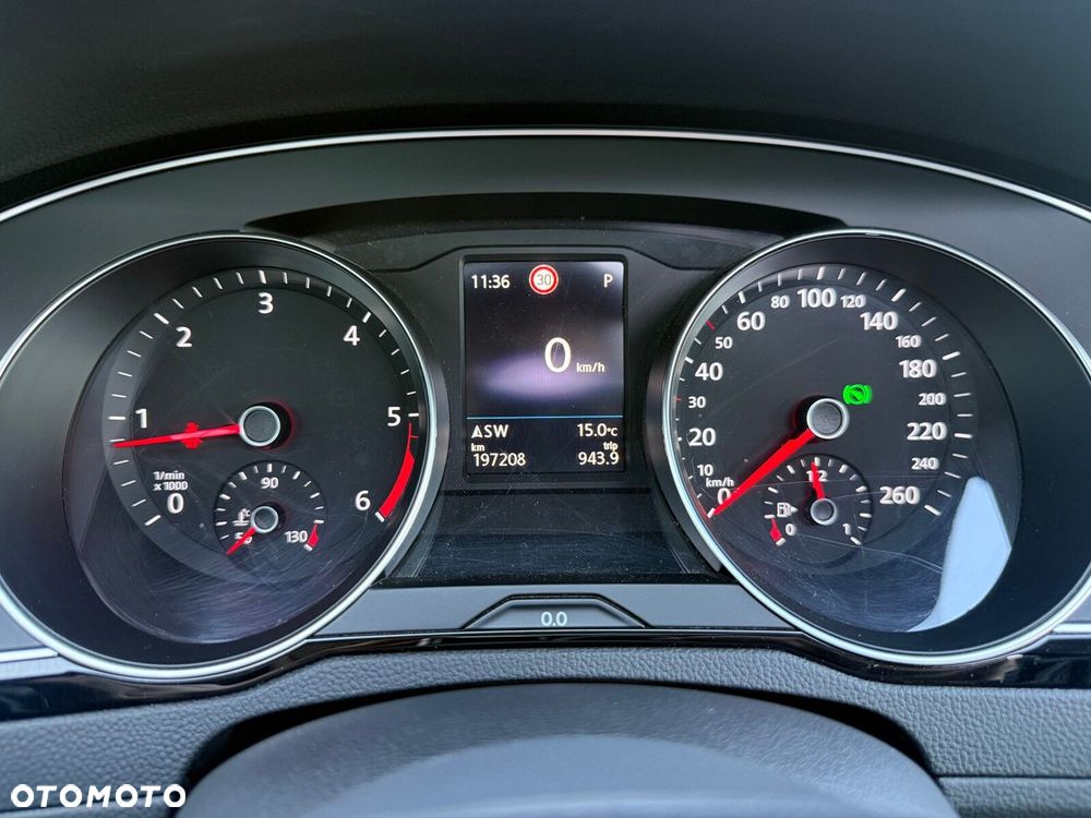 Volkswagen Passat Variant - 26