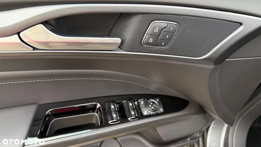 Ford Mondeo 2.0 TDCi Titanium PowerShift - 10