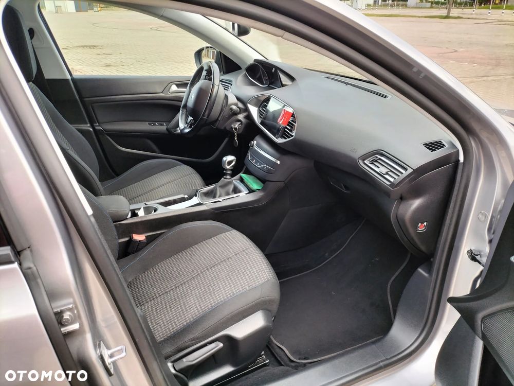 Peugeot 308 1.2 PureTech GPF Access S&S - 9