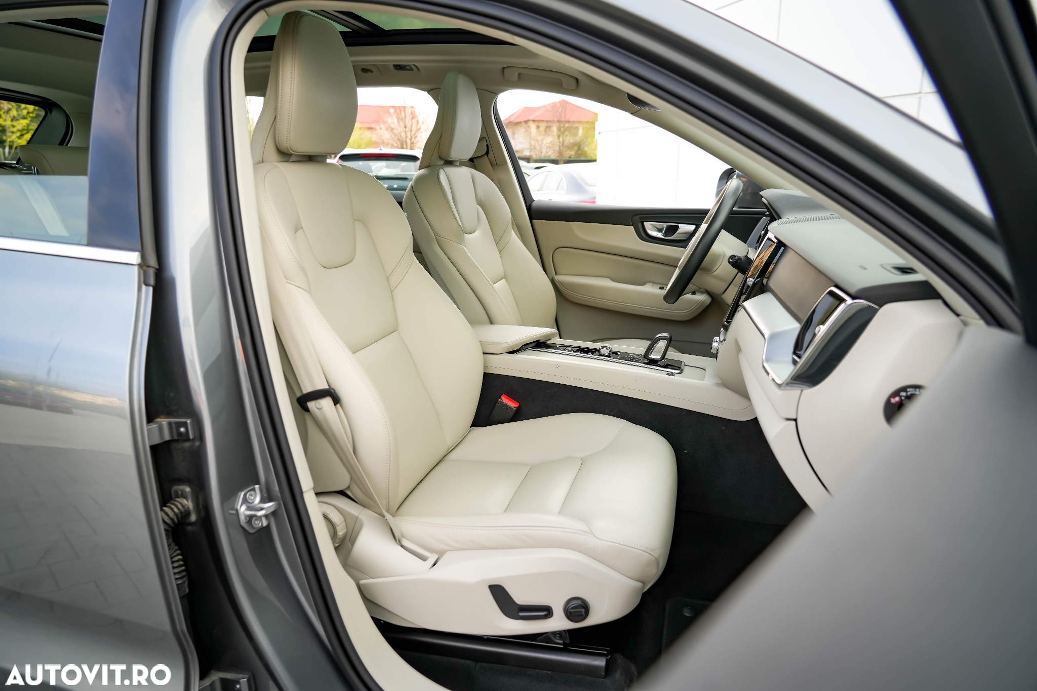 Volvo XC 60 T6 AWD Recharge Geartronic Inscription - 21