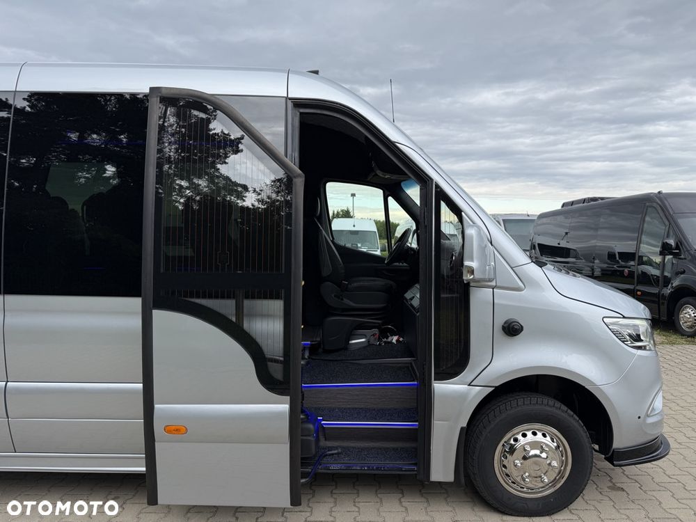 Mercedes-Benz Sprinter 519 Panoramic Line | JD - 10