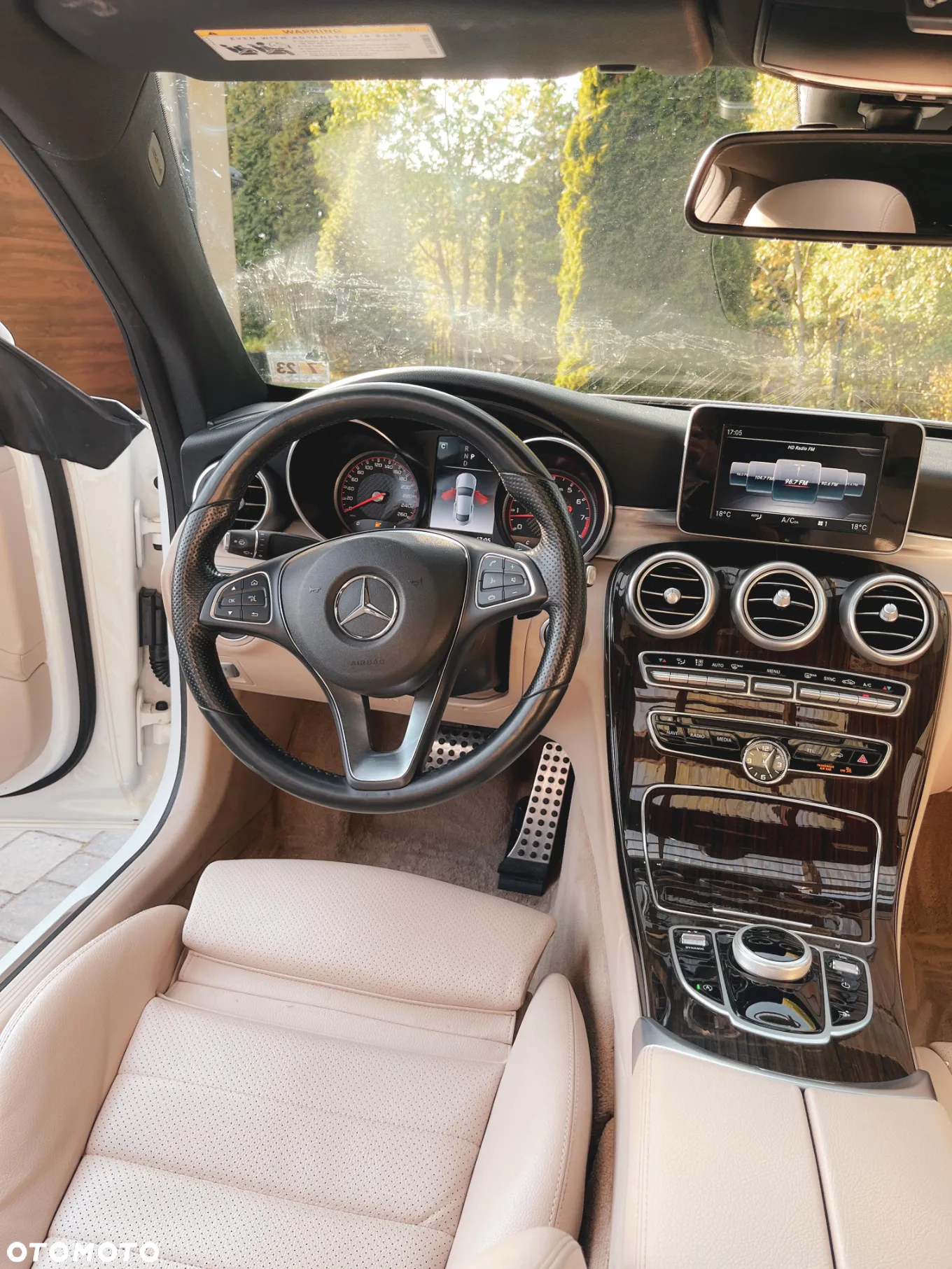 Mercedes-Benz Klasa C 300 9G-TRONIC - 3
