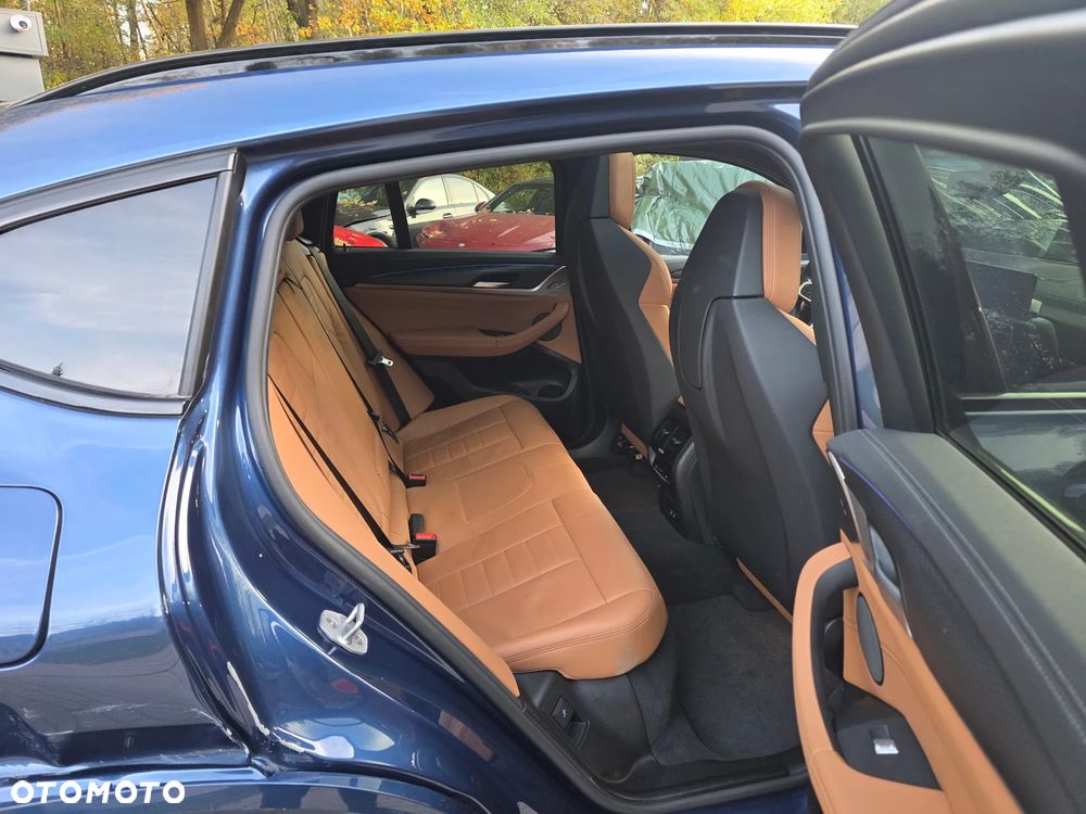 BMW X4 xM40i mHEV - 22