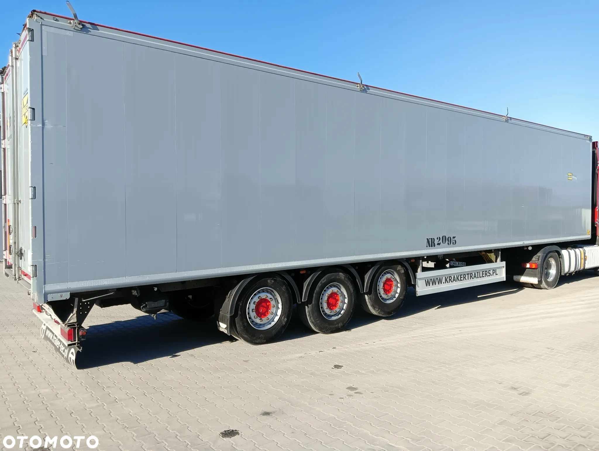Kraker Ruchoma podłoga 92m³ podłoga 8mm - 7