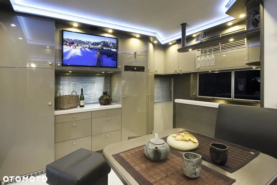 Mercedes-Benz Actros Giga Space 2545 Interhorse PopUp/PopOut - 9