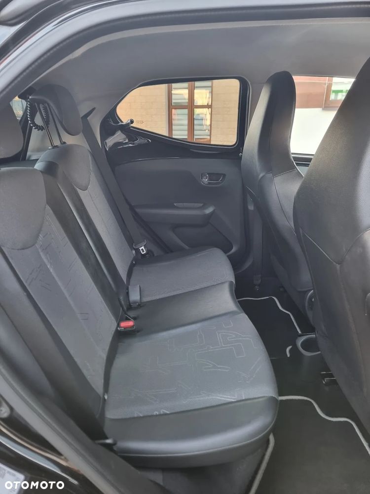 Toyota Aygo 1.0 VVT-i Color Edition - 23