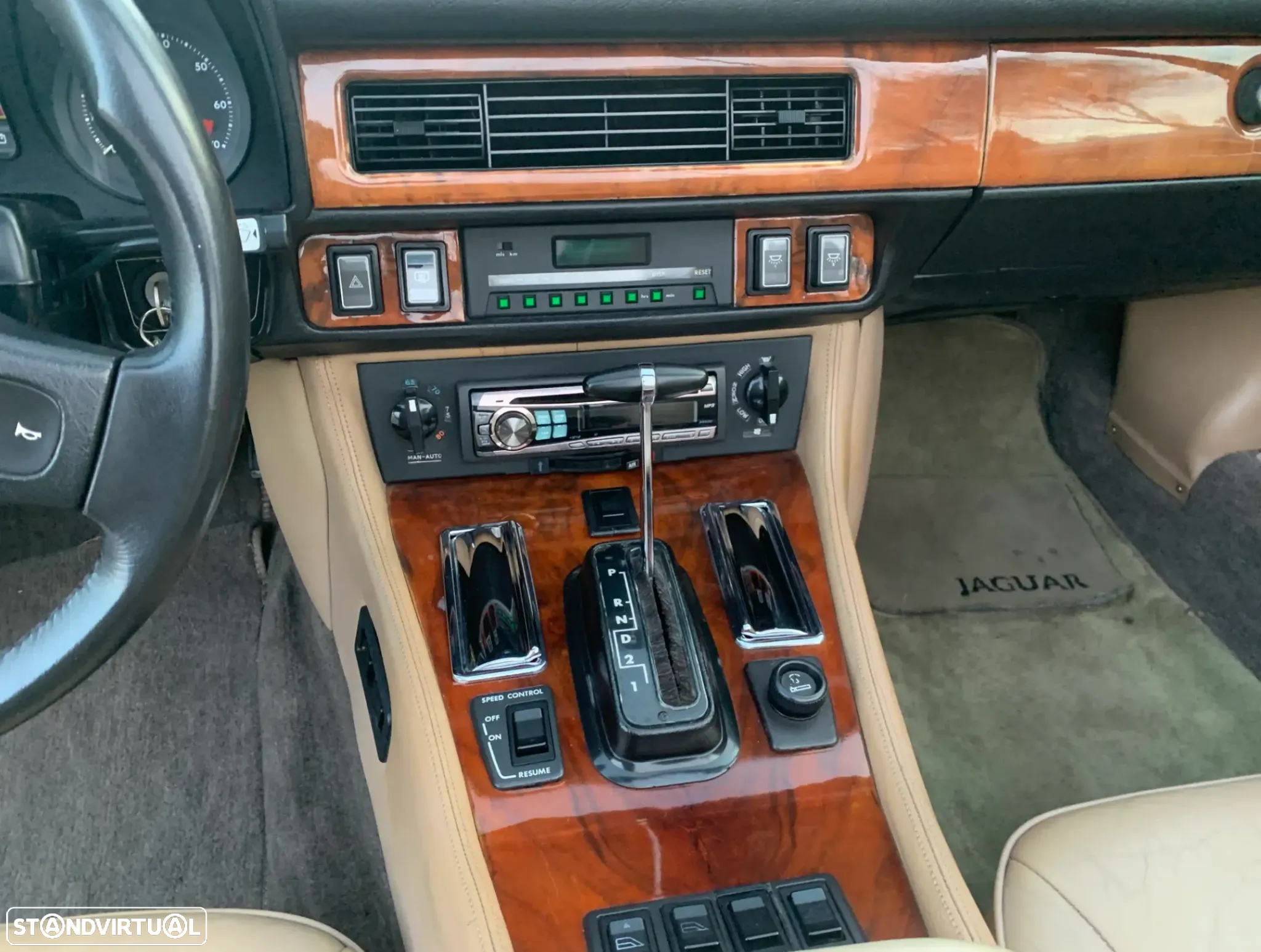 Jaguar XJS V12 Coupé - 24