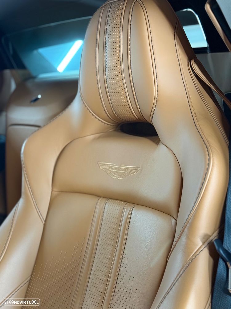 Aston Martin Vantage Roadster V8 - 25