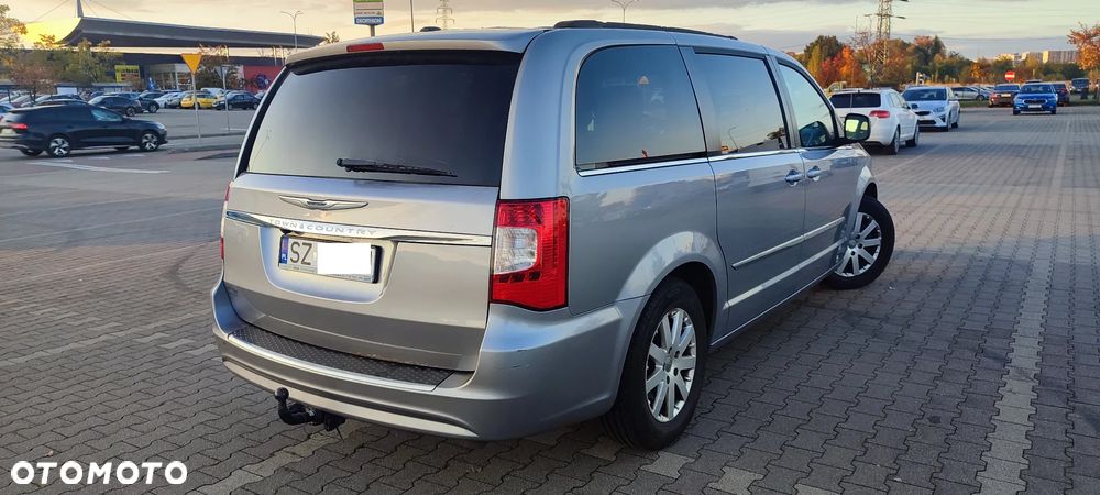 Chrysler Town & Country 3.6 Touring - 7