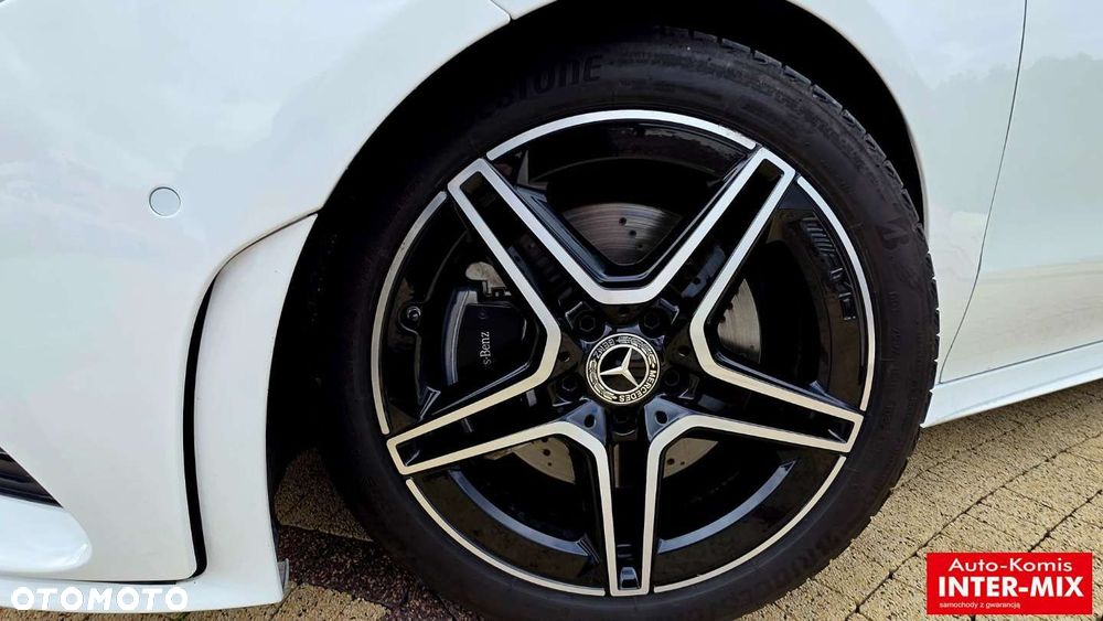 Mercedes-Benz CLA - 37