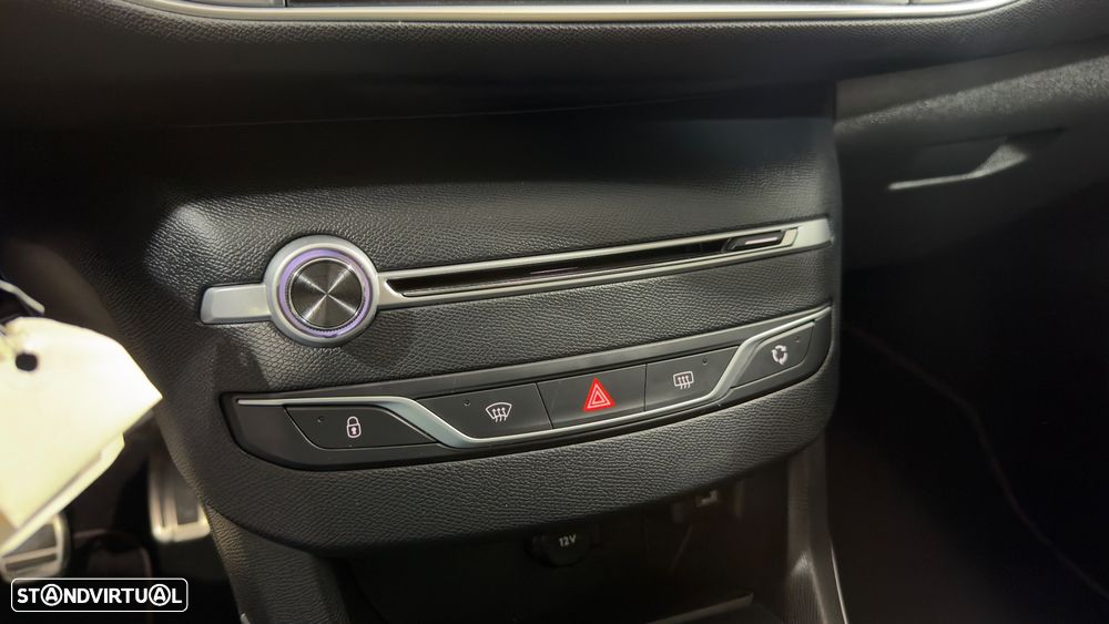 Peugeot 308 PureTech 130 GPF Stop & Start GT - 28