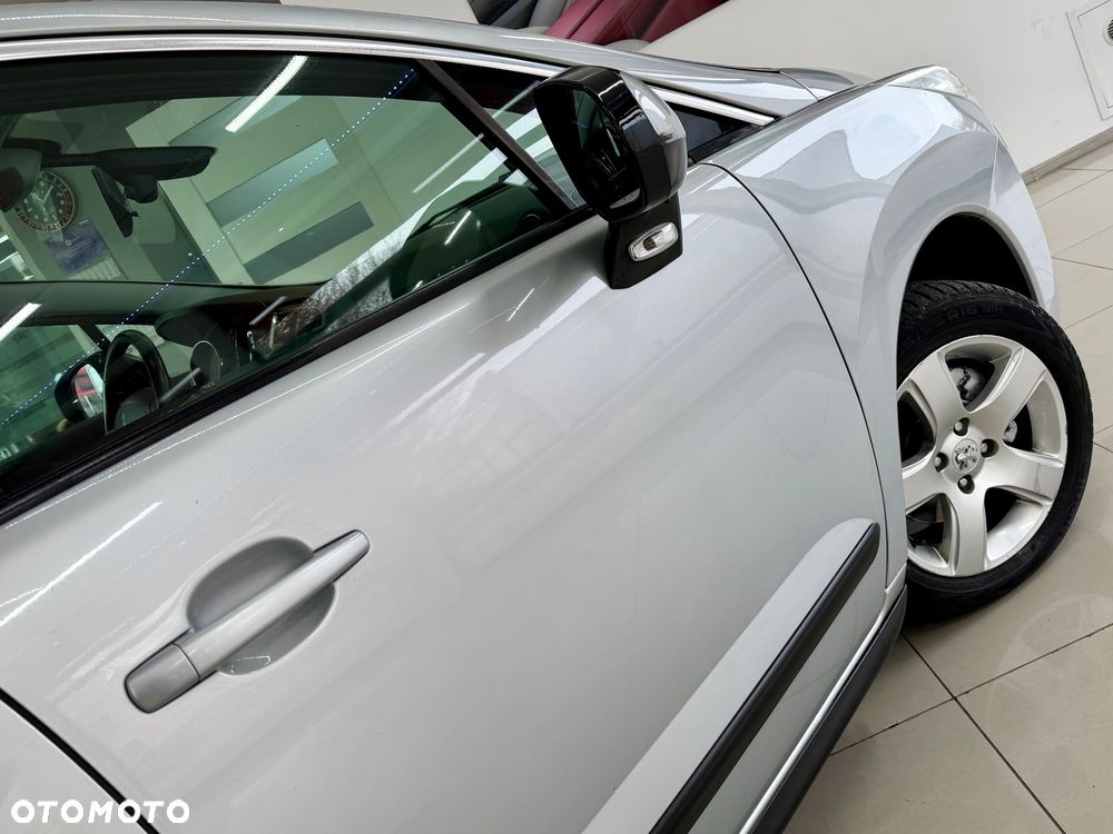 Peugeot 3008 1.6 Active - 32