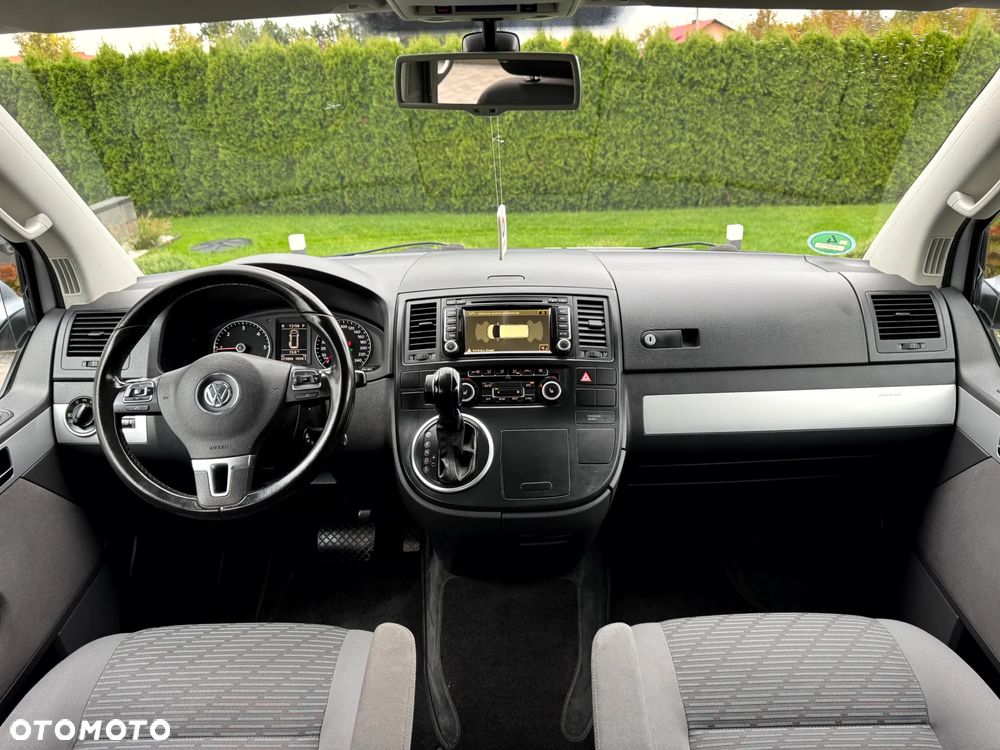 Volkswagen Multivan - 8