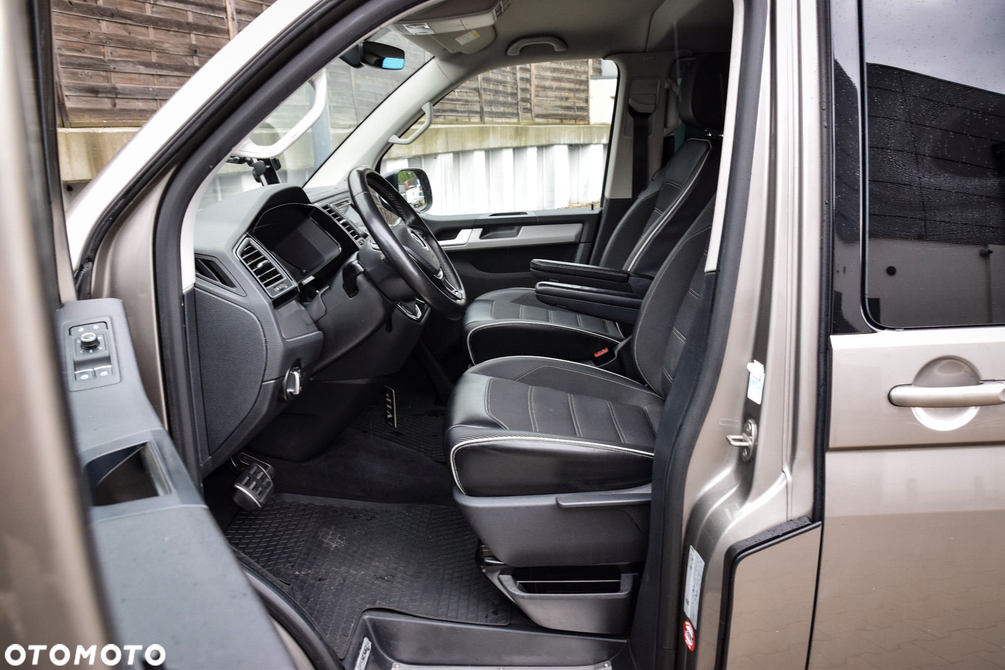 Volkswagen Multivan 2.0 BiTDI L1 Highline 4Motion DSG - 26