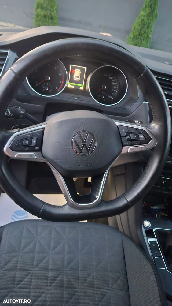 Volkswagen Tiguan - 13
