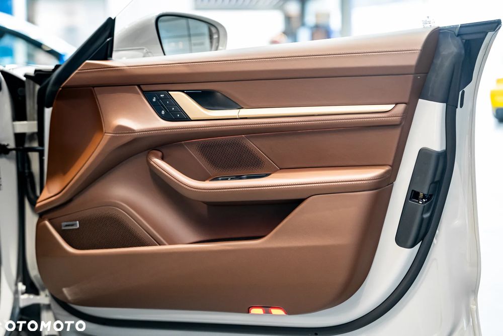 Porsche Taycan 105kWh 4S Cross Turismo - 16