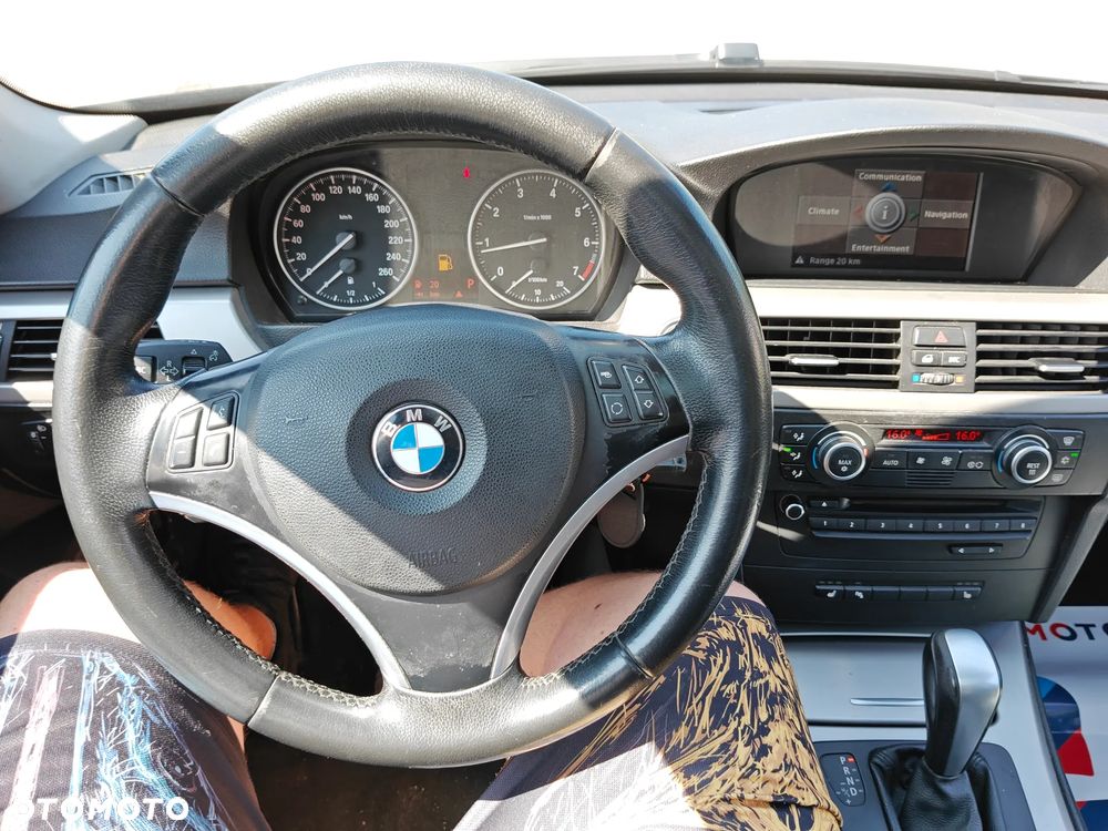 BMW Seria 3 318i - 19