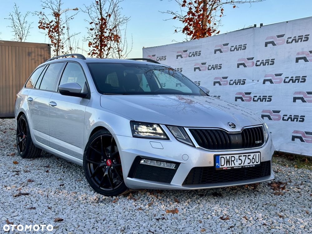 Skoda Octavia Combi 2.0 TDI DSG RS - 1