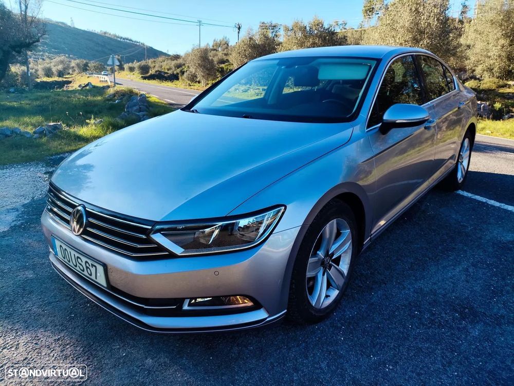 VW Passat 1.6 TDI Confortline DSG - 1
