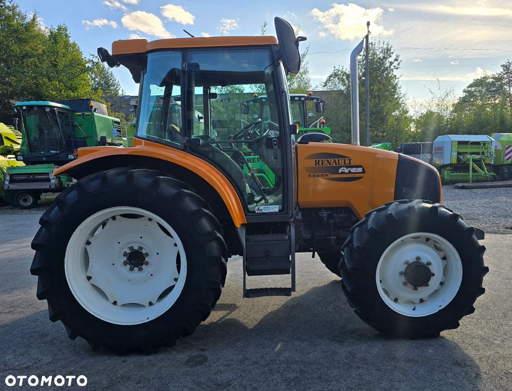 Renault Ares 556 RX - 11