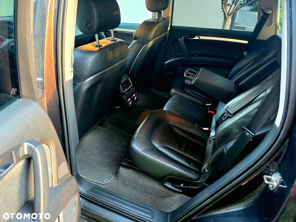 Audi Q7 - 17